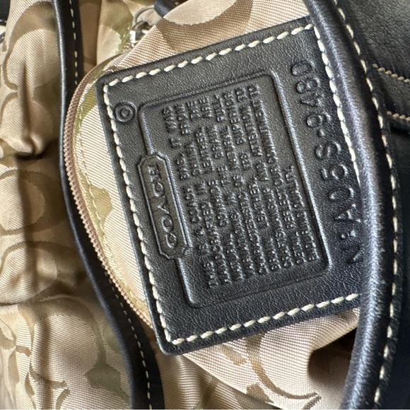 Vintage Coach Soho Flap Crossbody | 9480 | Black Hangtag | Great Condition - Picture 10 of 10